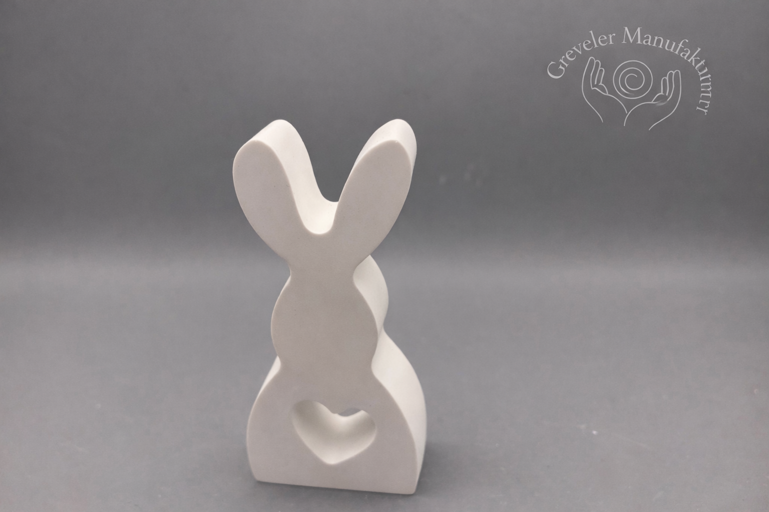 Deko-Hase mit Herz aus Keraflott – handgefertigt & zeitlos