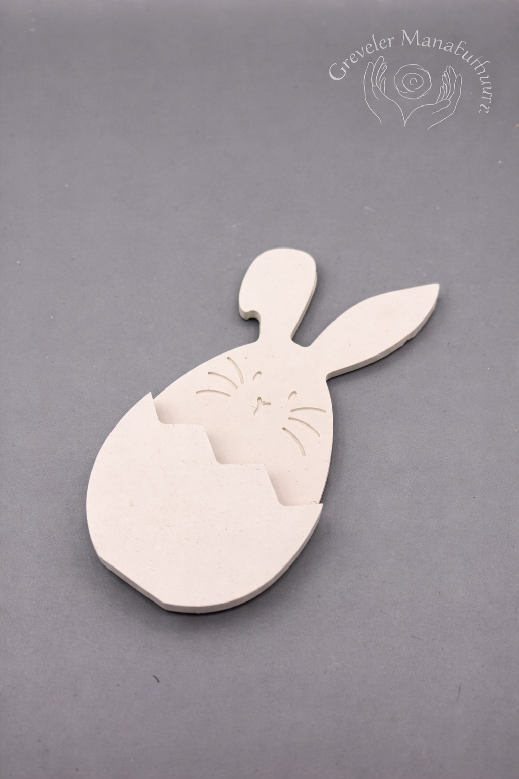 Osterhase im Ei – handgefertigte Keraflott-Deko | Minimalistische Osterdekoration | Greveler Manufaktur